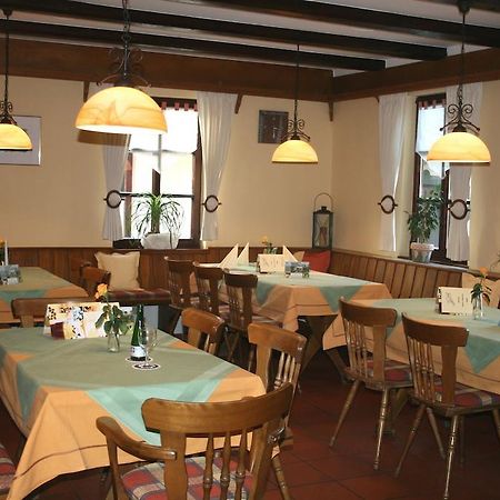Landhotel Vierjahreszeiten 바트 쾨니히스호펜 임 그랍펠트 외부 사진